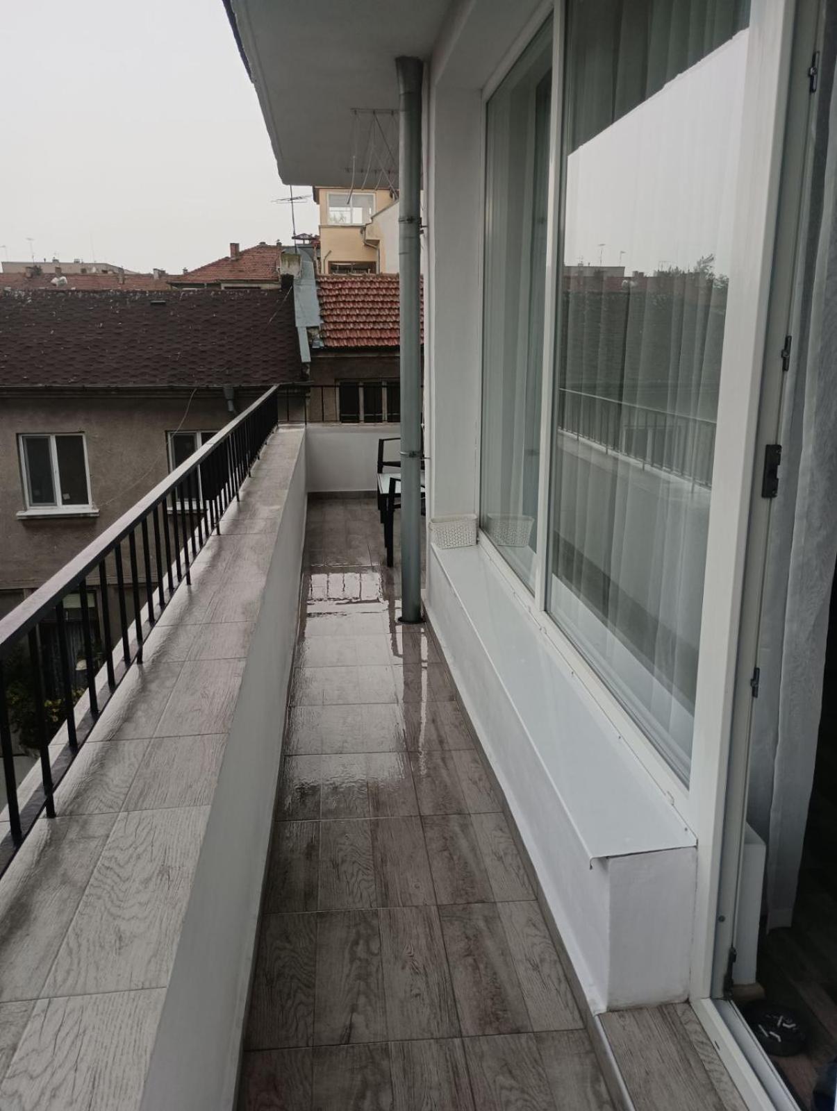 Yanakiev'S Central Apartment Burgas Exterior foto